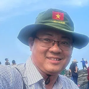 Ông Ngô Văn Việt
